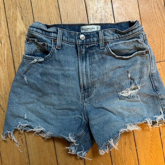 Abercrombie & Fitch Pants - Abercrombie Curve Love High Rise Shorts